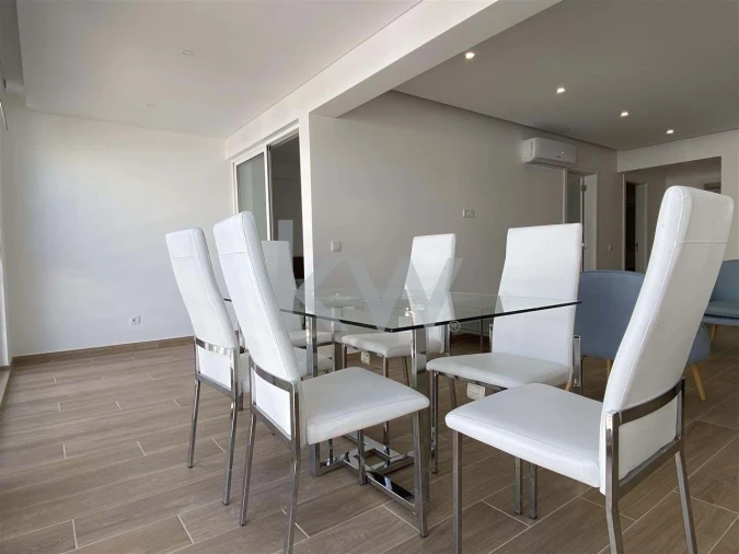 Apartamento T2 para Venda em Quarteira Foto 11