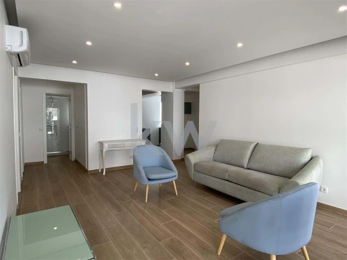 Apartamento T2 para Venda em Quarteira Foto 8