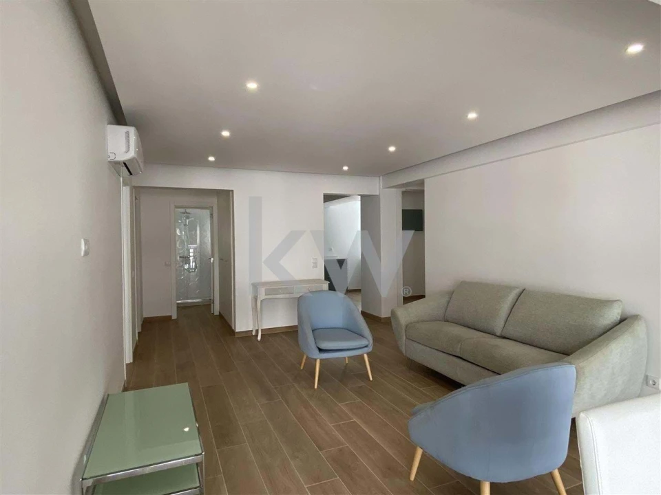 Apartamento T2 para Venda em Quarteira Foto 13