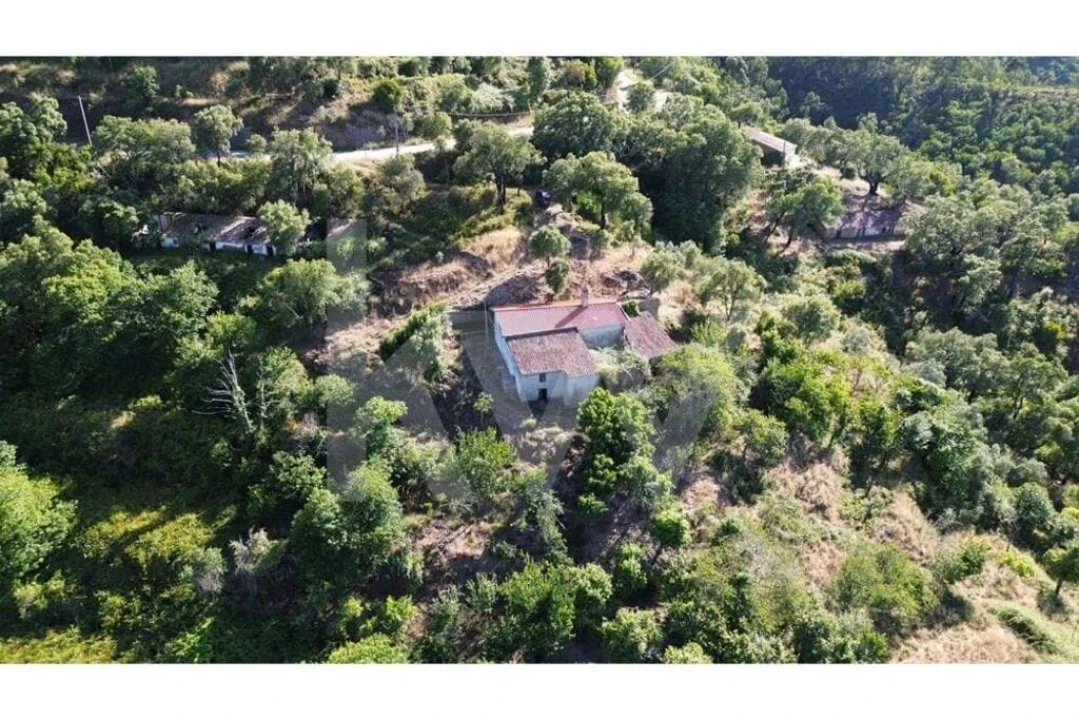 Quinta T2 para Venda em Monchique Foto 4