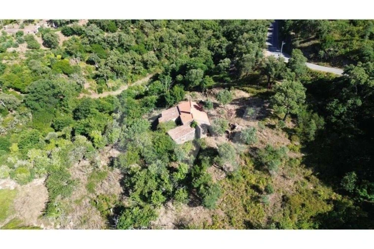 Quinta T2 para Venda em Monchique Foto 7