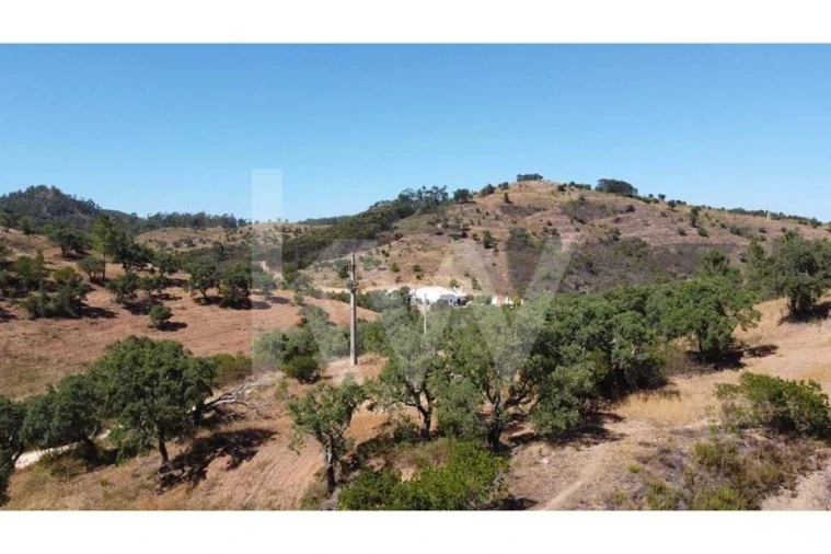 Quinta T2 para Venda em Marmelete Foto 22