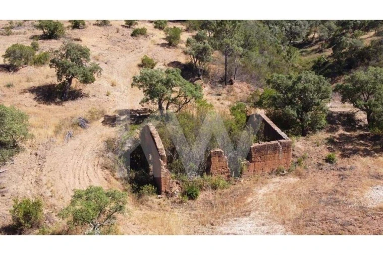 Quinta T2 para Venda em Marmelete Foto 11