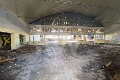 Terreno para Venda em Quelfes