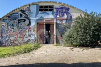 Terreno para Venda em Quelfes
