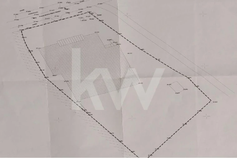 Terreno para Venda em Quelfes Foto 13