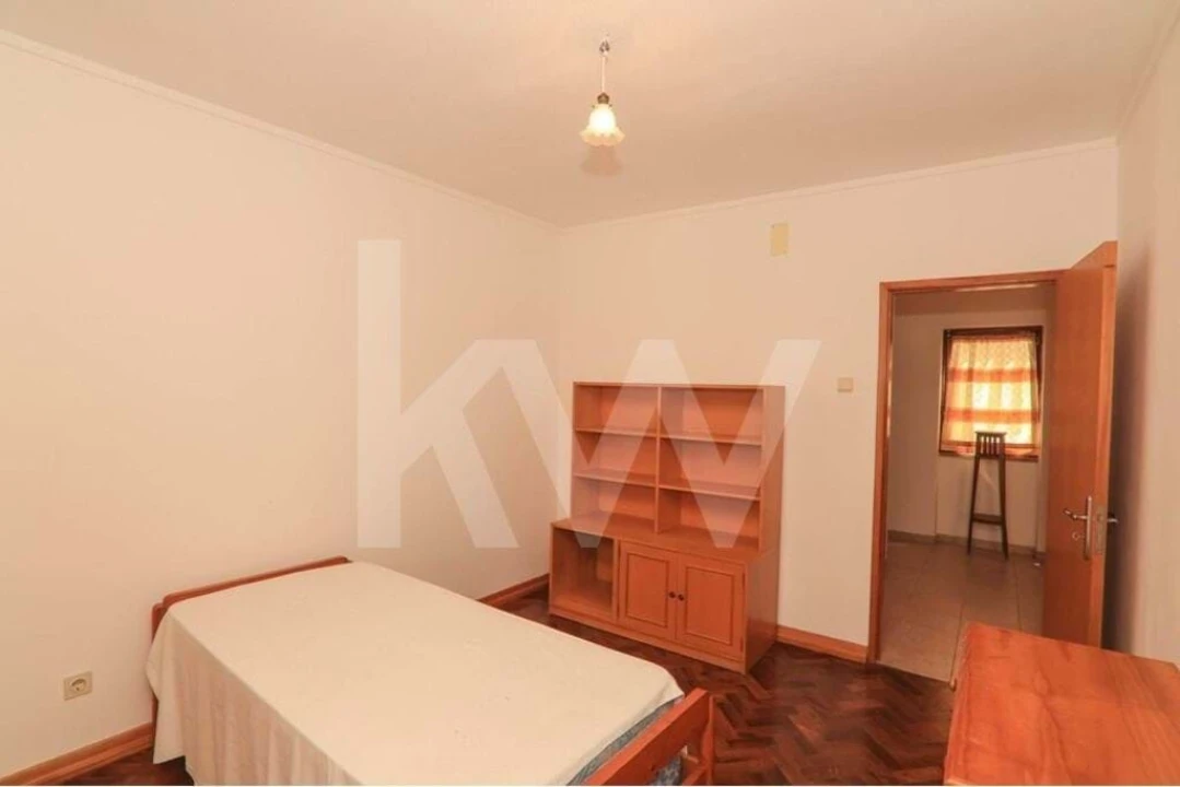 Apartamento T4 para Venda em Portimão Foto 15