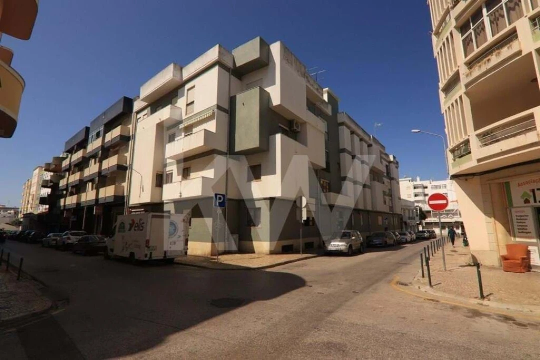 Apartamento T4 para Venda em Portimão Foto 6
