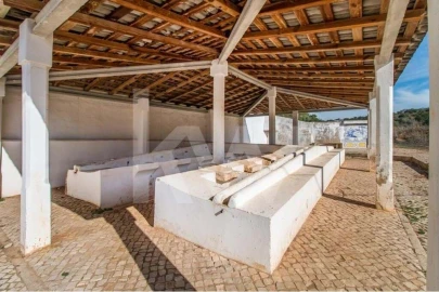Prédio para Venda em Silves