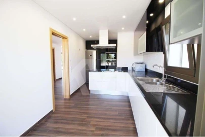 Moradia T7 para Venda em Silves