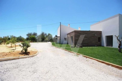 Moradia T7 para Venda em Silves
