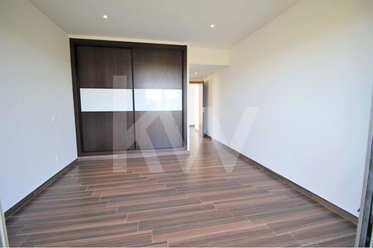Moradia T7 para Venda em São Silvestre Foto 34