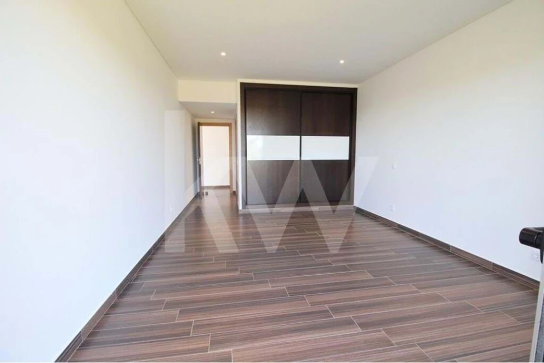 Moradia T7 para Venda em São Silvestre Foto 32