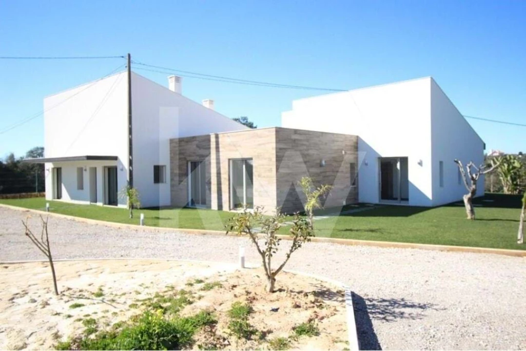 Moradia T7 para Venda em São Silvestre Foto 6