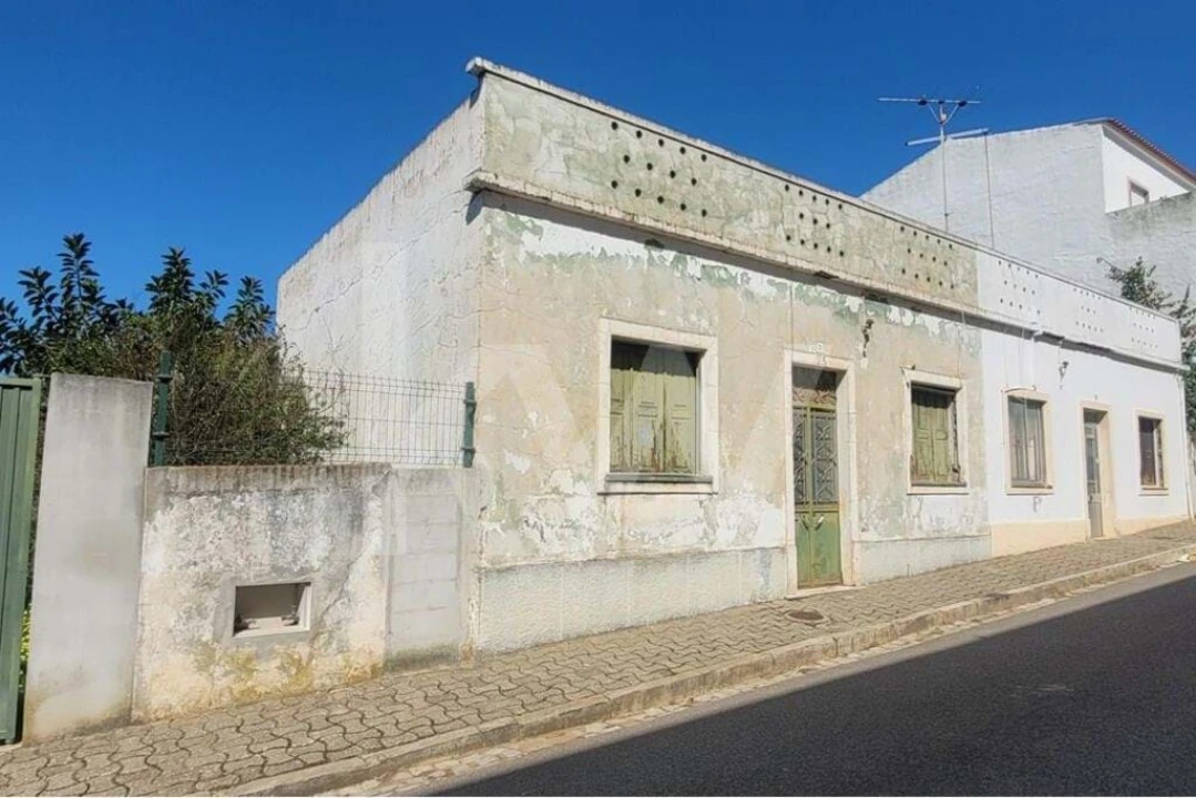 Moradia T4 para Venda em Silves Foto 1
