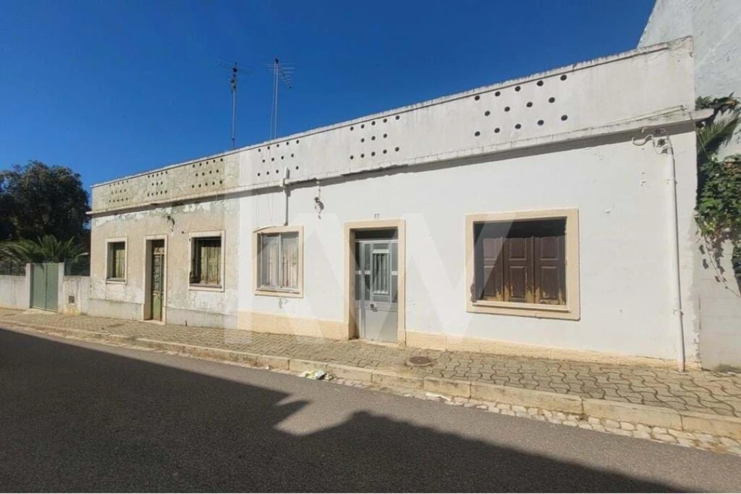 Moradia T4 para Venda em Silves Foto 2