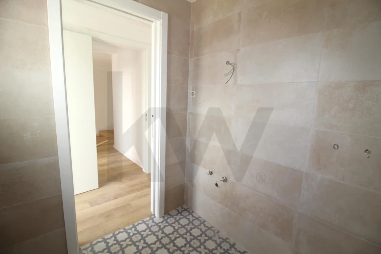 Moradia T3 para Venda em Armação de Pera Foto 15