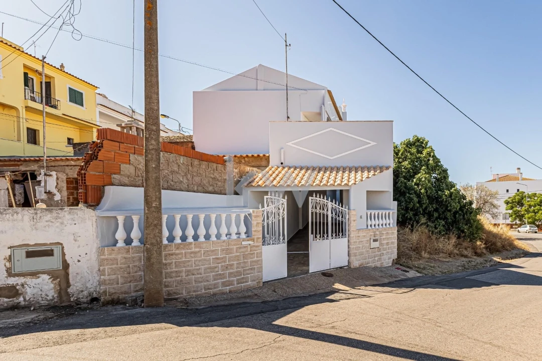 Moradia T4 para Venda em Silves Foto 3