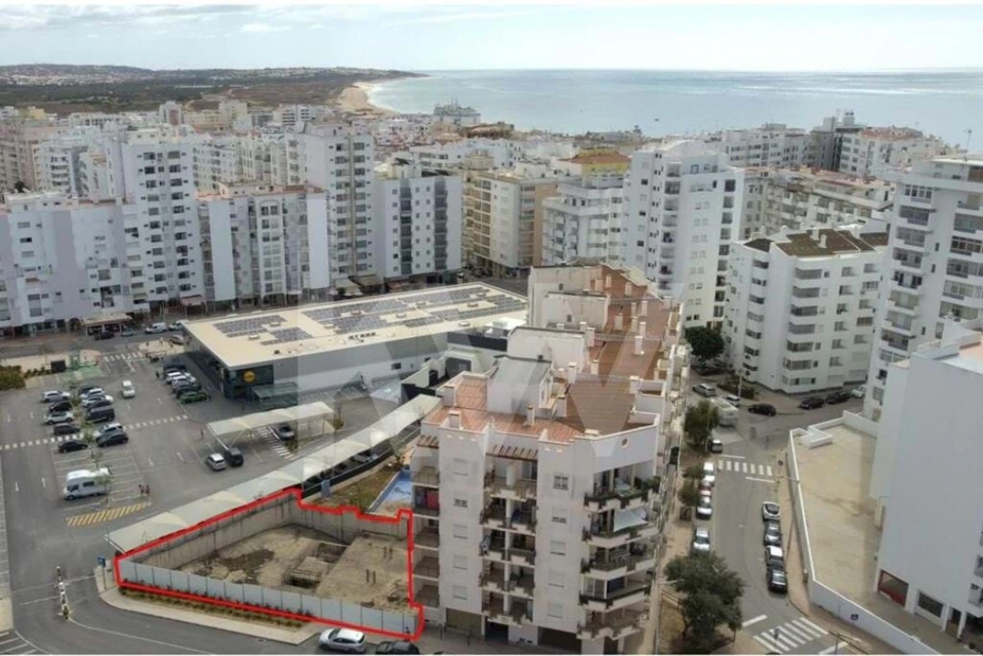 Terreno para Venda em Armação de Pera Foto 6