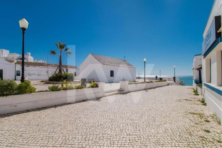 Terreno para Venda em Armação de Pera Foto 10