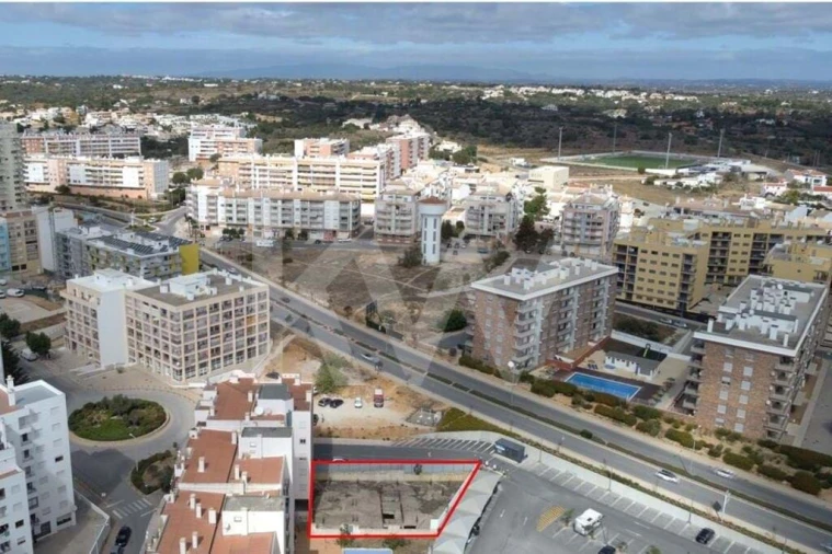 Terreno para Venda em Armação de Pera Foto 3