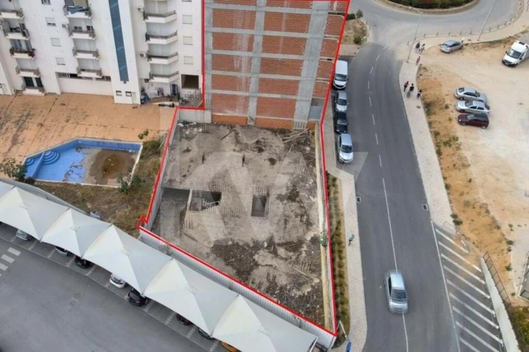 Terreno para Venda em Armação de Pera Foto 5