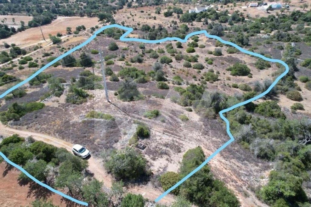 Terreno para Venda em Armação de Pera Foto 15