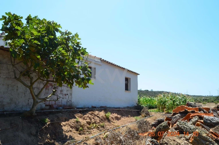 Quinta T2 para Venda em Budens Foto 35