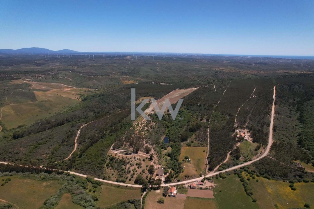 Quinta T2 para Venda em Budens Foto 18