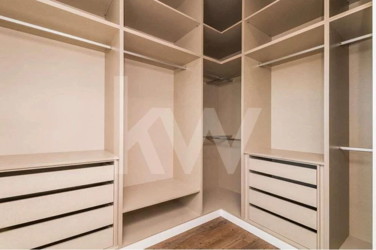 Moradia T5 para Venda em Guia Foto 29