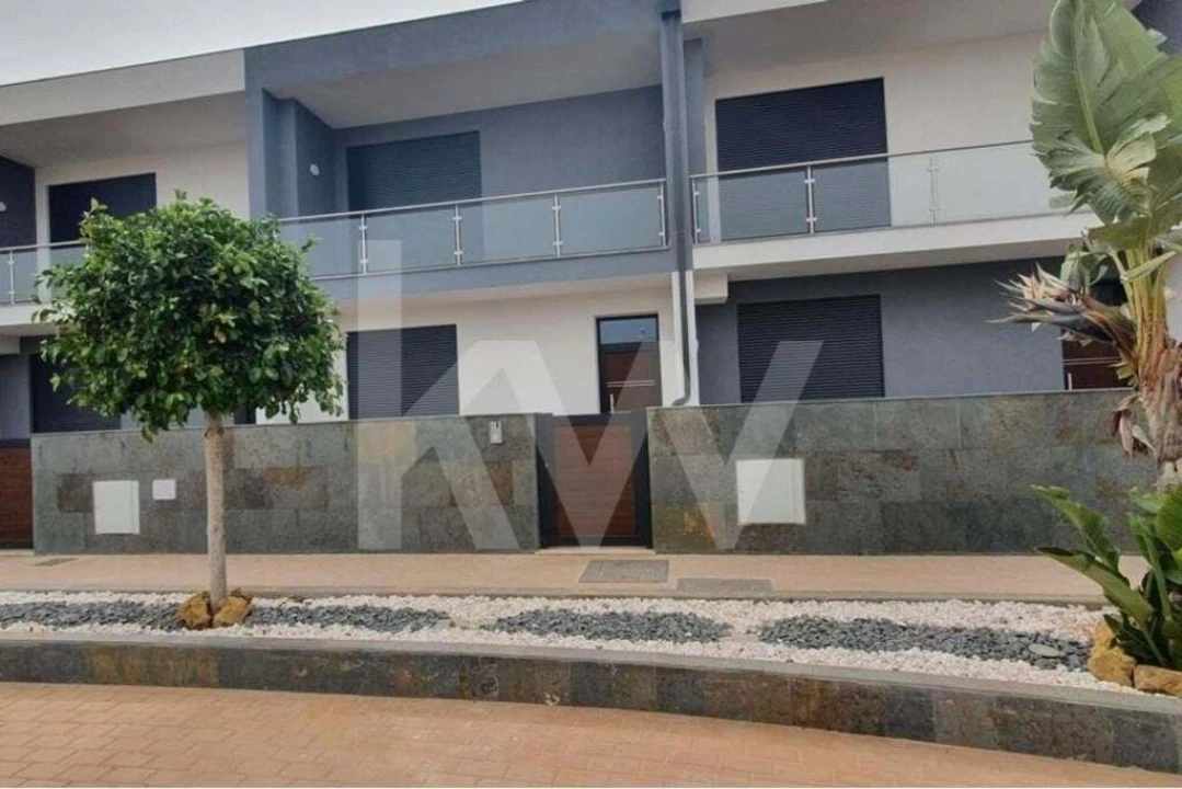 Moradia T3 para Venda em Albufeira e Olhos de Água Foto 50