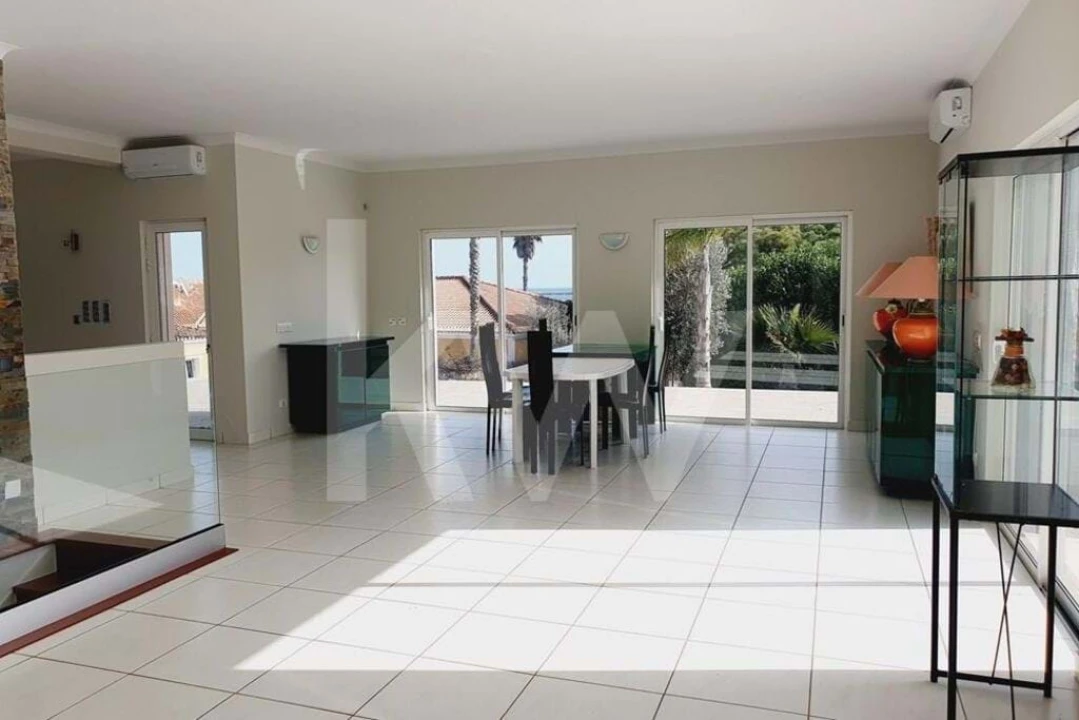 Moradia T3 para Venda em Odiaxere Foto 10