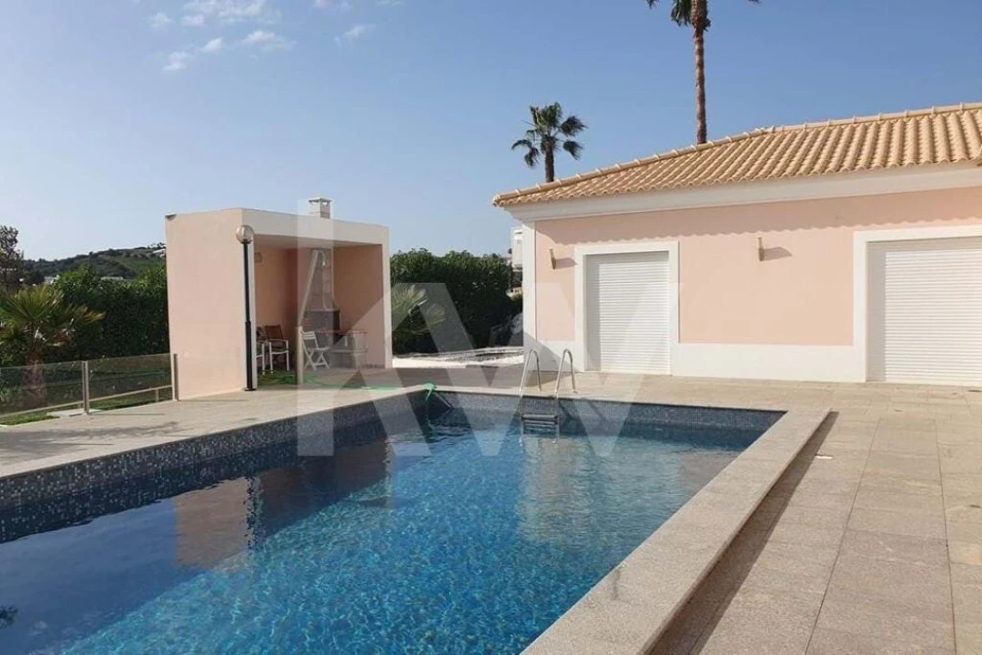 Moradia T3 para Venda em Odiaxere Foto 6