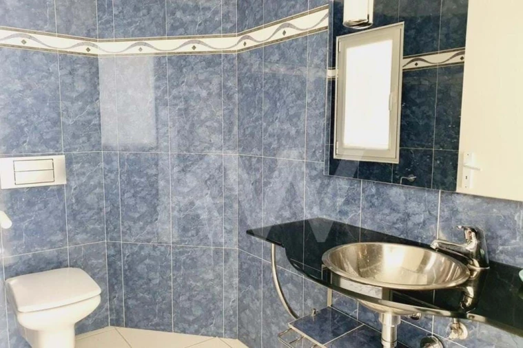 Moradia T3 para Venda em Odiaxere Foto 16