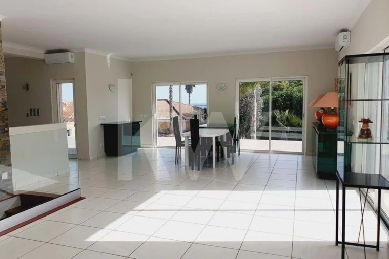 Moradia T3 para Venda em Odiaxere Foto 10