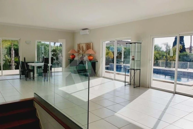 Moradia T3 para Venda em Odiaxere Foto 13