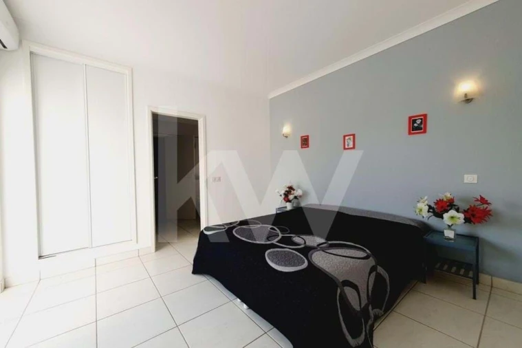 Moradia T3 para Venda em Odiaxere Foto 17