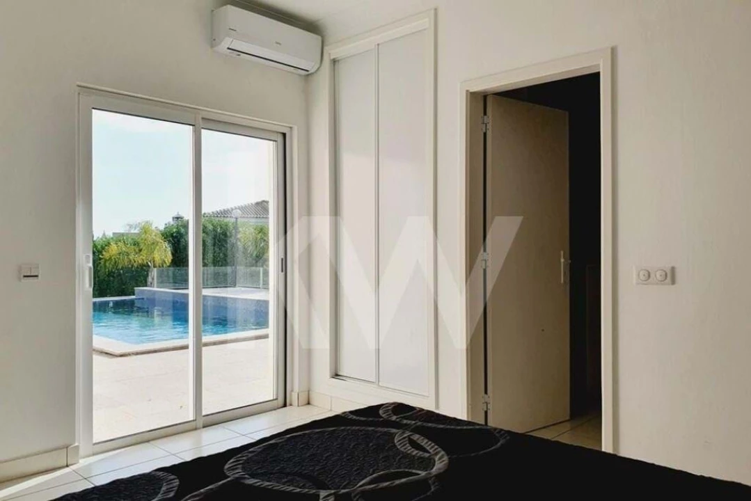 Moradia T3 para Venda em Odiaxere Foto 15