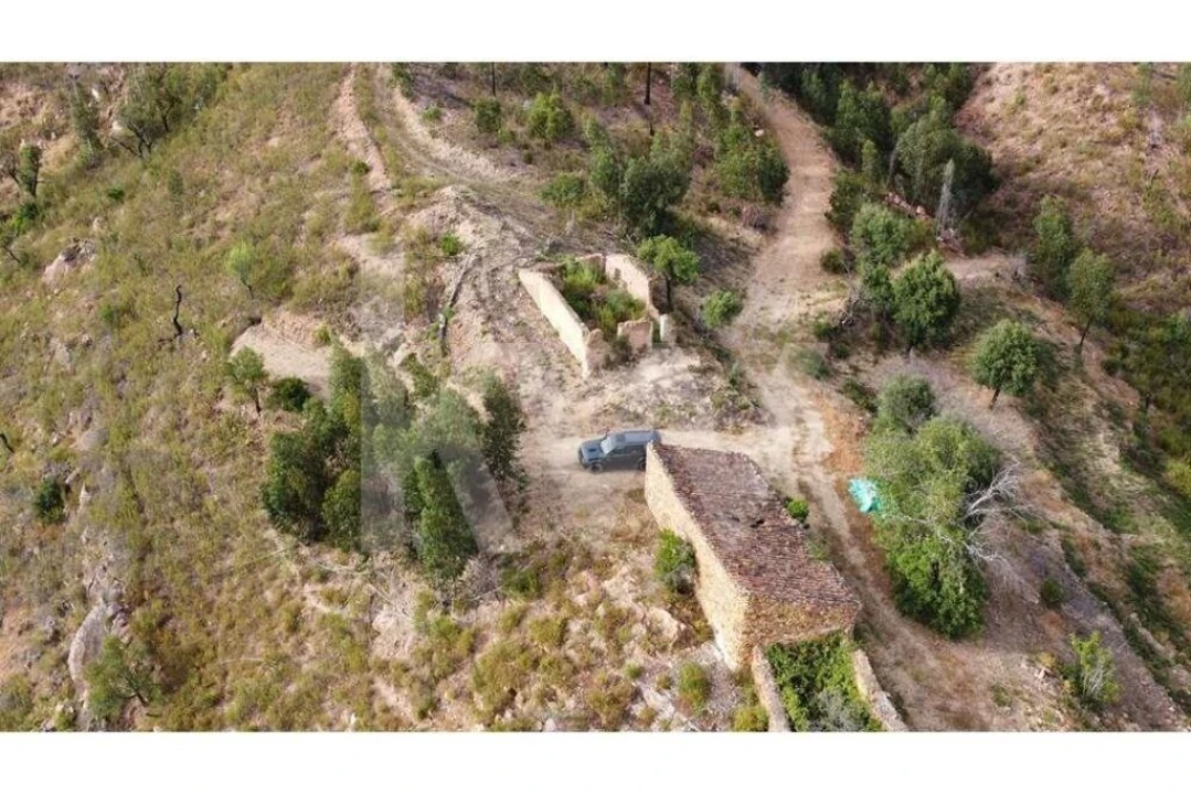 Quinta T2 para Venda em Monchique Foto 12
