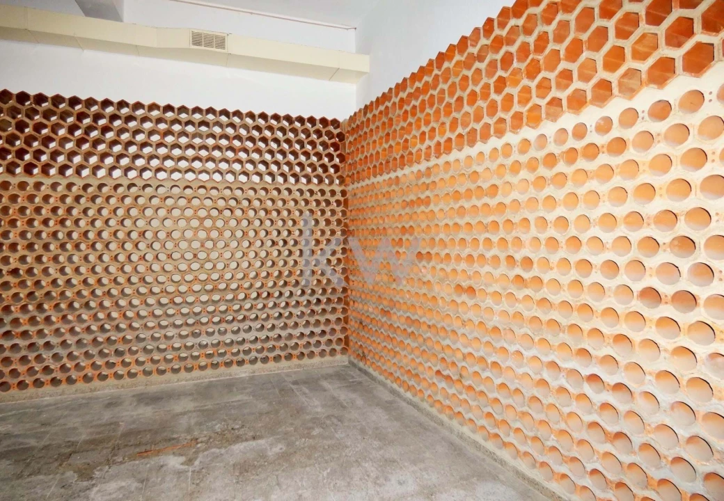 Armazém para Venda em Lagos (São Sebastião e Santa Maria) Foto 14