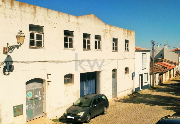 Armazém para Venda em Lagos (São Sebastião e Santa Maria) Foto 2