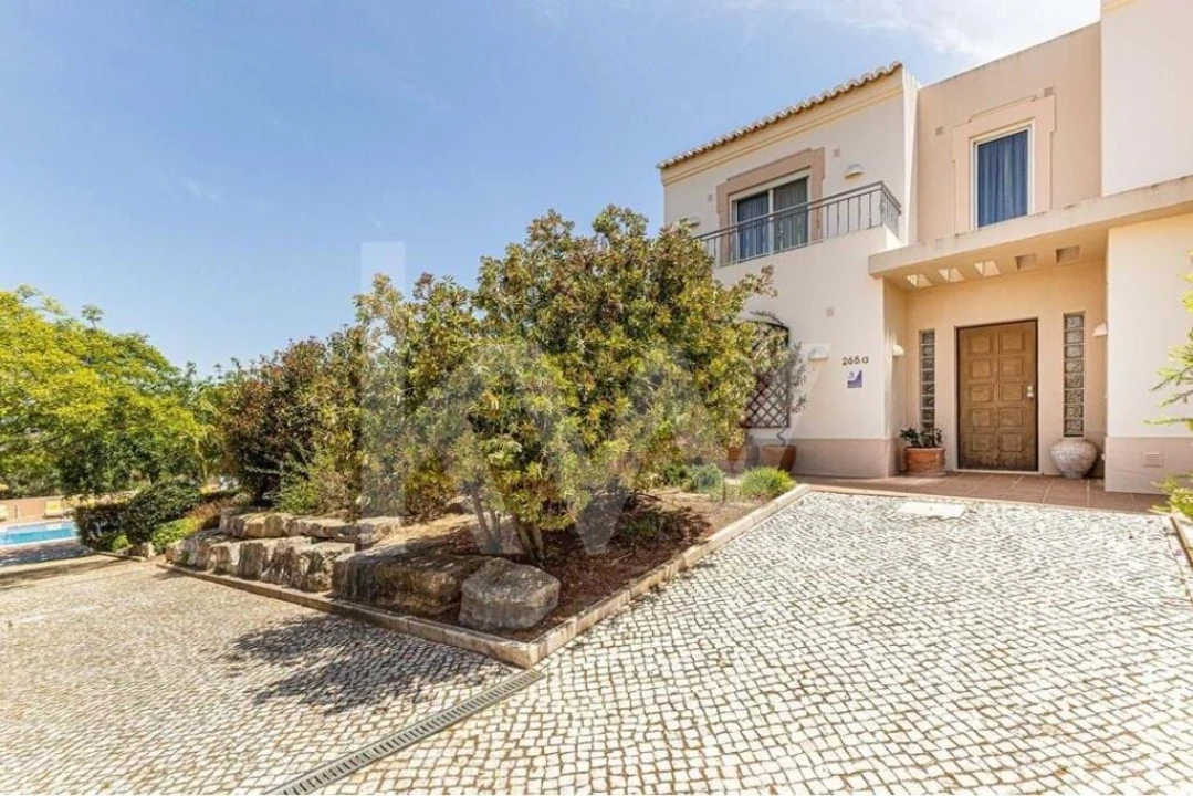 Prédio para Venda em Estômbar e Parchal Foto 5