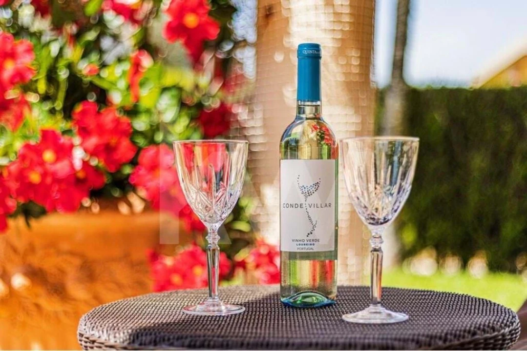 Prédio para Venda em Estômbar e Parchal Foto 3