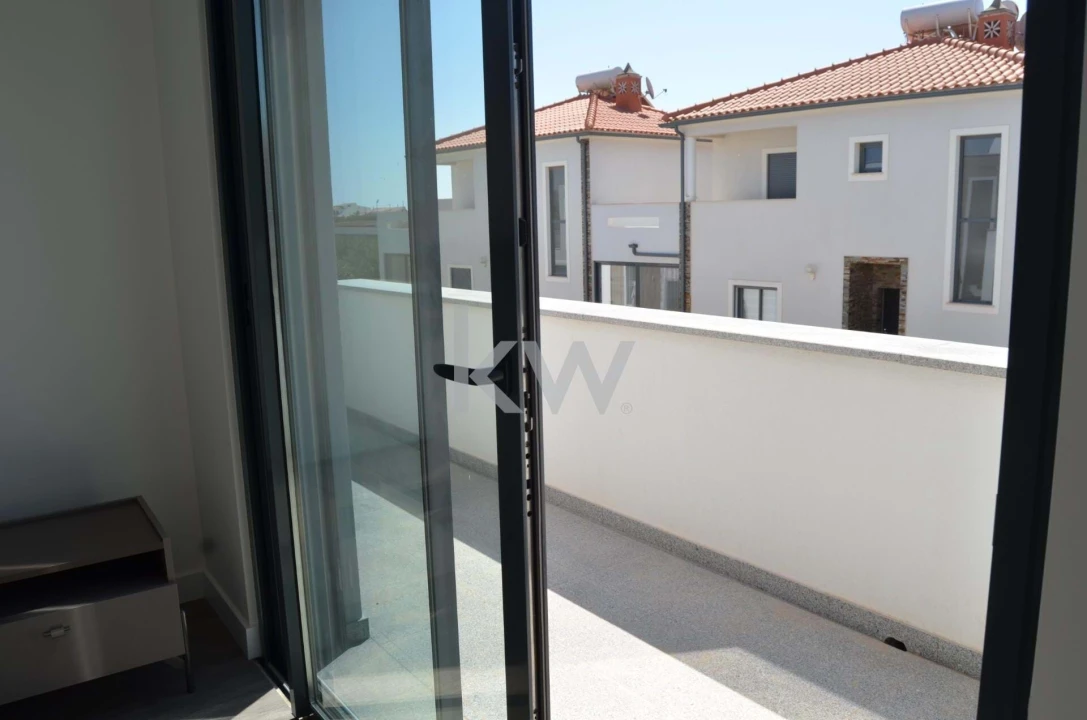 Moradia T3 para Venda em Albufeira e Olhos de Água Foto 32