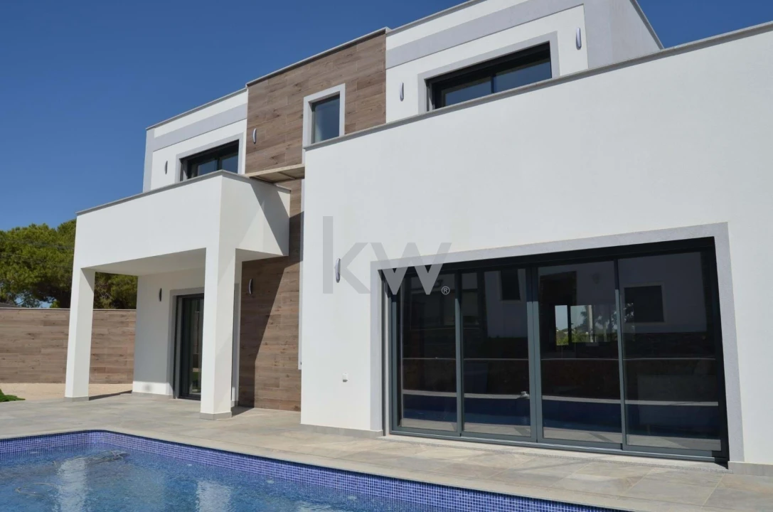 Moradia T3 para Venda em Albufeira e Olhos de Água Foto 35