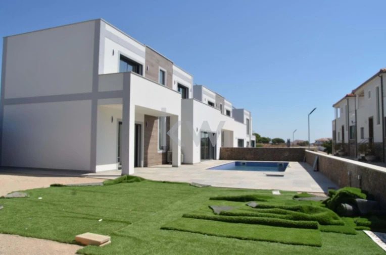 Moradia T3 para Venda em Albufeira e Olhos de Água Foto 40