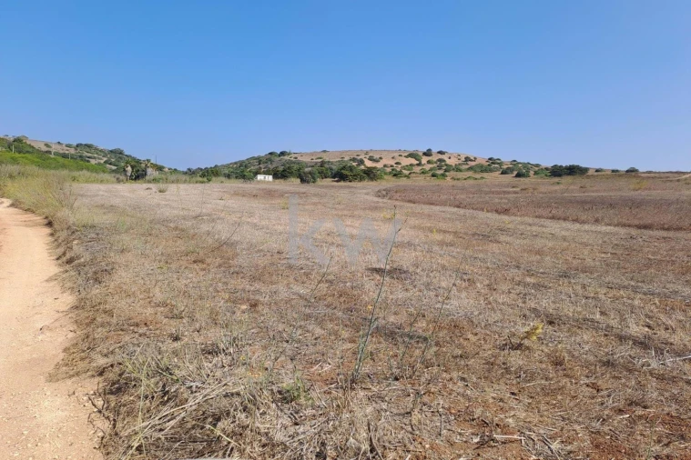 Terreno para Venda em Vila do Bispo e Raposeira Foto 2