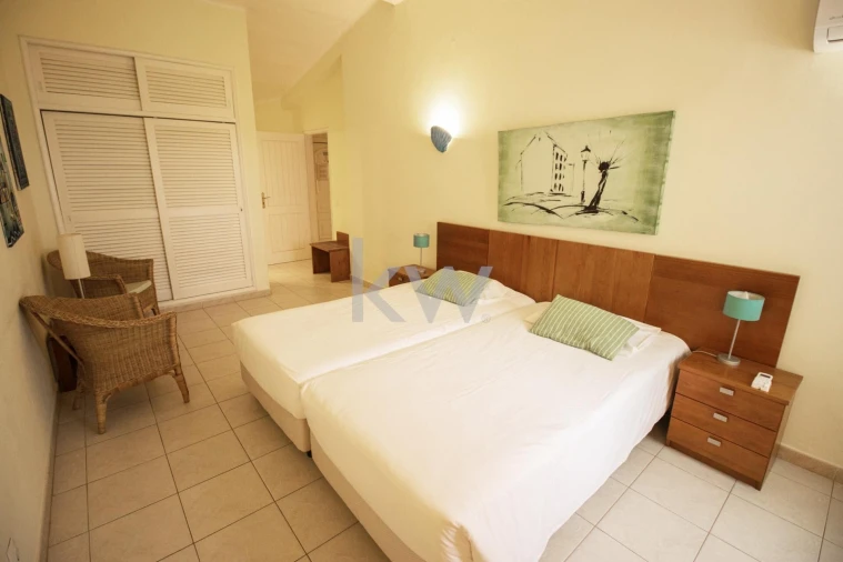 Apartamento T1 para Venda em Lagoa e Carvoeiro Foto 12