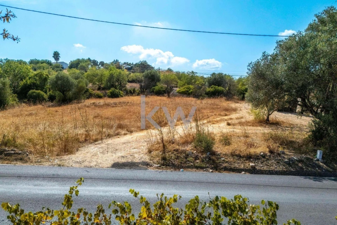 Terreno para Venda em Santa Barbara de Nexe Foto 15