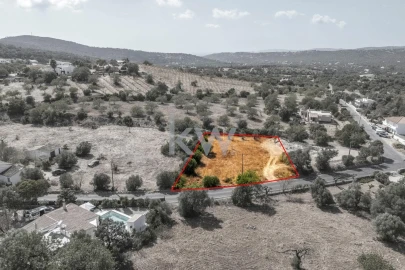 Terreno para Venda em Santa Barbara de Nexe